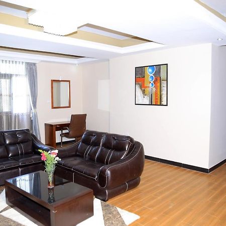Yinm Furnished Apartment Αντίς Αμπέμπα Εξωτερικό φωτογραφία