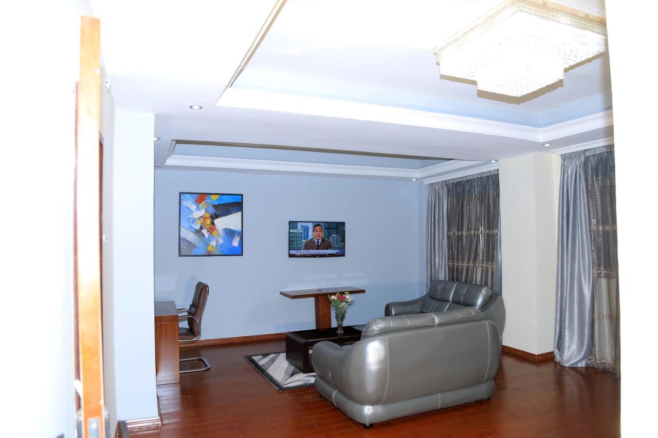 Yinm Furnished Apartment Αντίς Αμπέμπα Εξωτερικό φωτογραφία