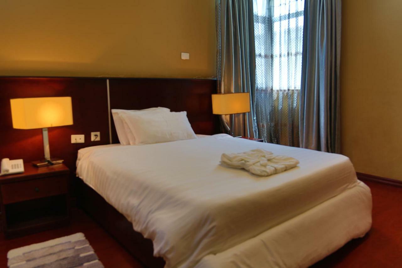 Yinm Furnished Apartment Αντίς Αμπέμπα Εξωτερικό φωτογραφία