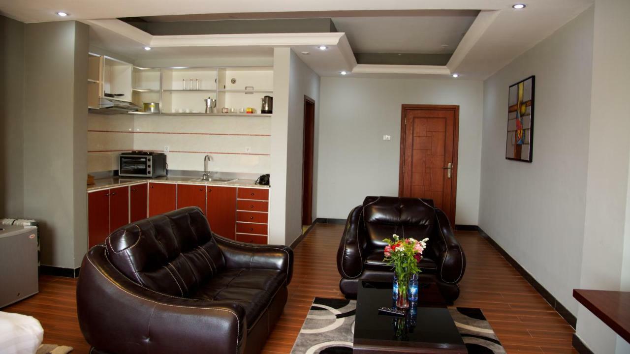 Yinm Furnished Apartment Αντίς Αμπέμπα Εξωτερικό φωτογραφία