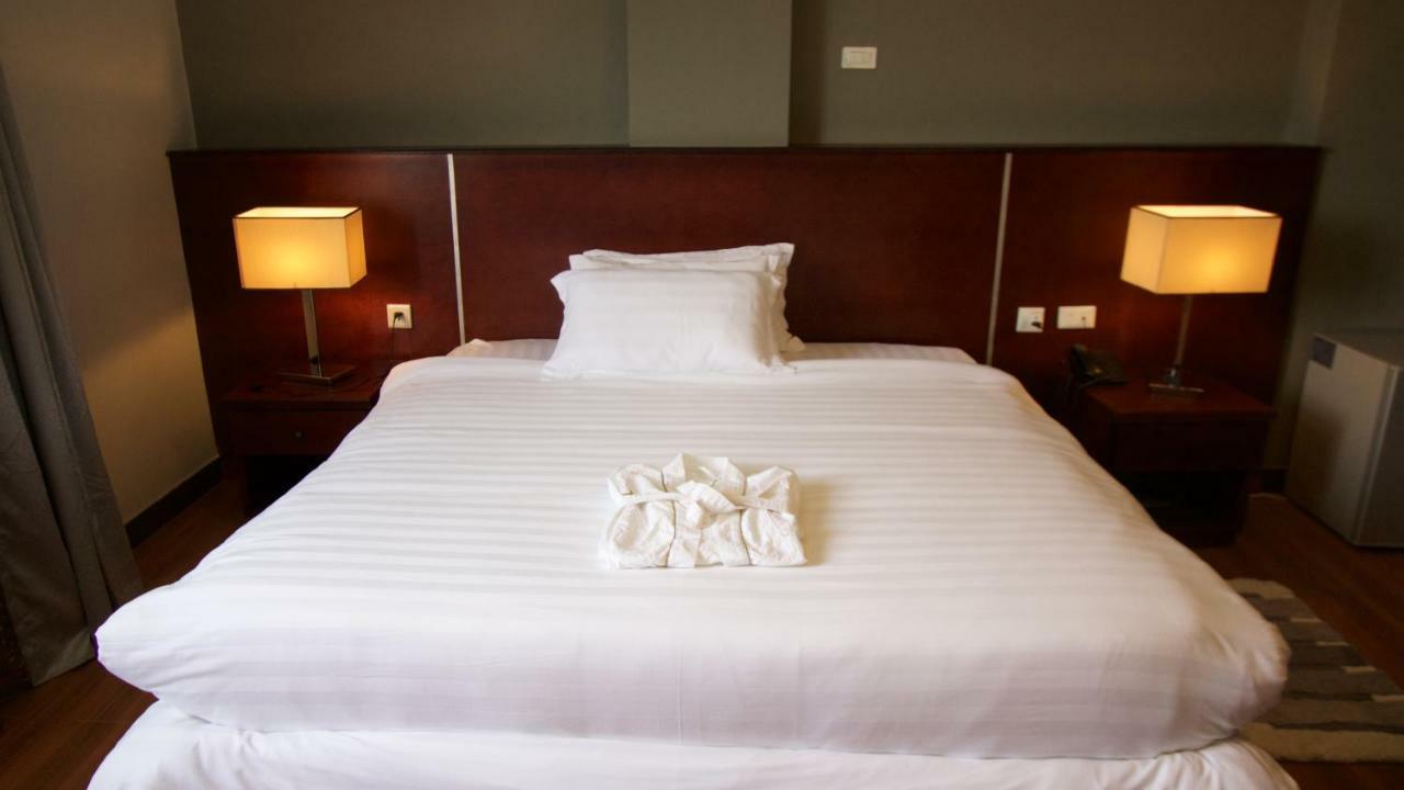Yinm Furnished Apartment Αντίς Αμπέμπα Εξωτερικό φωτογραφία