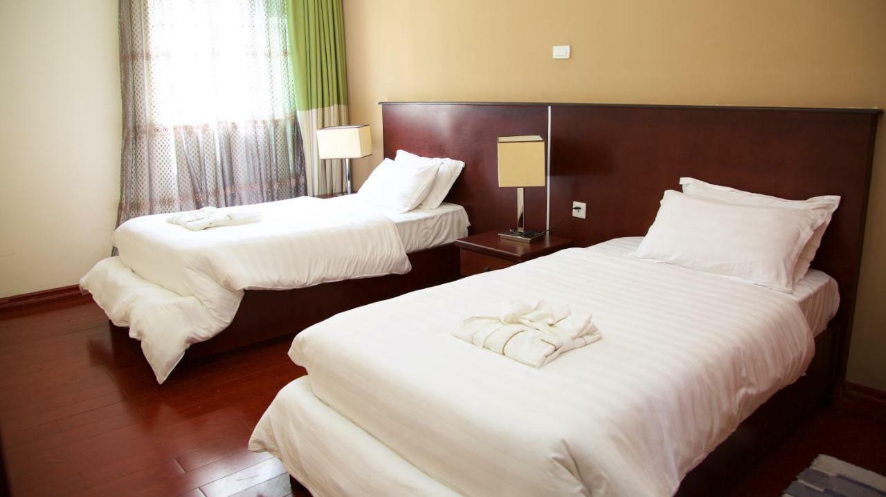 Yinm Furnished Apartment Αντίς Αμπέμπα Εξωτερικό φωτογραφία
