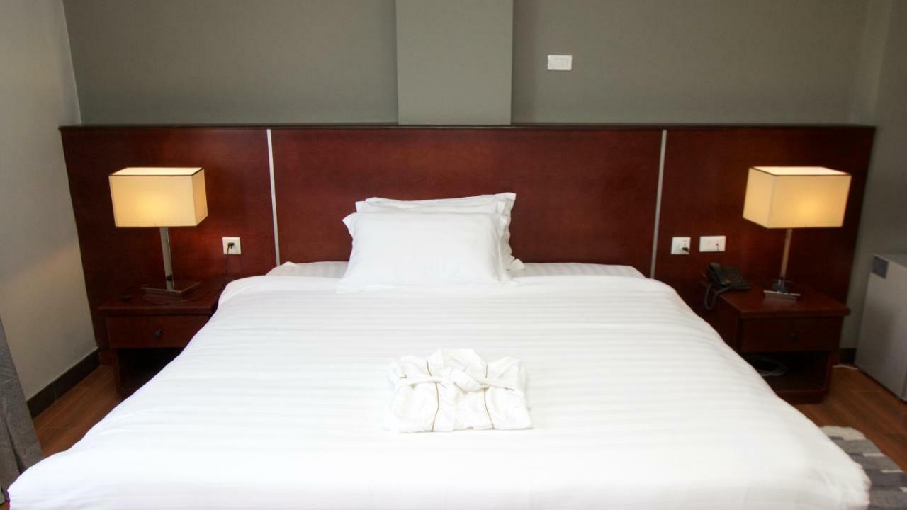 Yinm Furnished Apartment Αντίς Αμπέμπα Εξωτερικό φωτογραφία