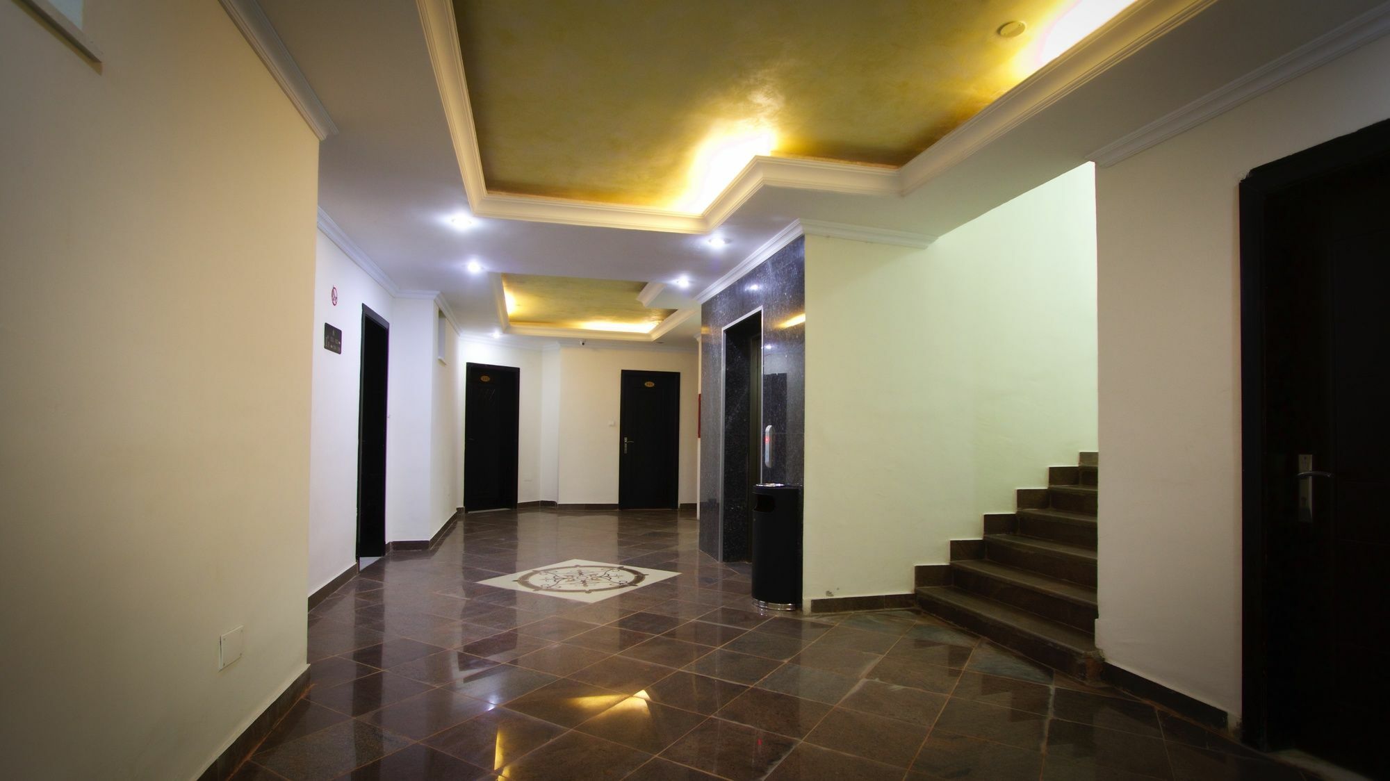 Yinm Furnished Apartment Αντίς Αμπέμπα Εξωτερικό φωτογραφία