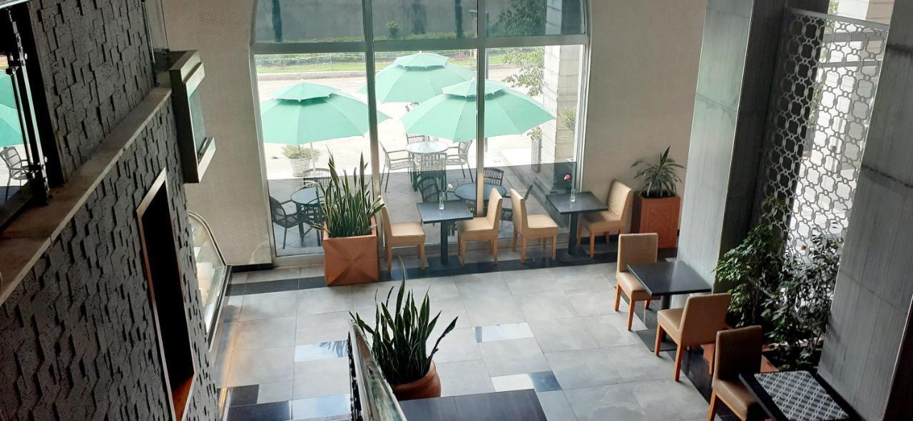 Yinm Furnished Apartment Αντίς Αμπέμπα Εξωτερικό φωτογραφία